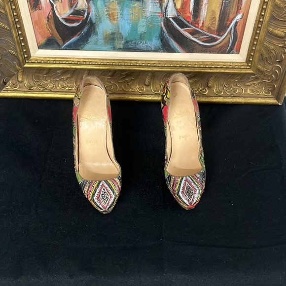 Christian Louboutin Daffodile Python
PREOWNED/USED - Picture 4 of 12
